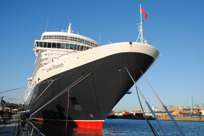 伝統と現代性のコラボレーション21世紀の豪華客船 ～ クイーン・エリザベス誕生