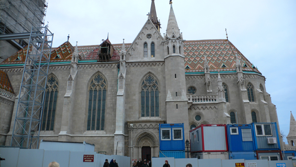2013年春、マーチャーシュ教会の改修工事が終了