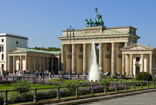 ベルリンの壁崩壊25周年特集、「感動のドイツ再統一」 - 旅コム