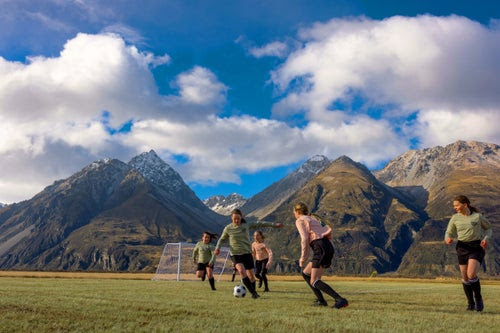 ニュージーランドの持続可能な「ビューティフル・ゲーム」