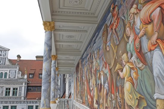 「ドレスデン王宮」柱廊のフレスコ画