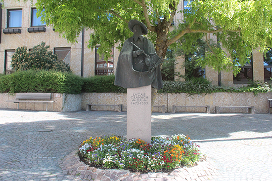 ルーカス・クラナハの銅像
