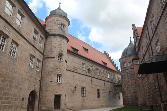 右は第３防御建物