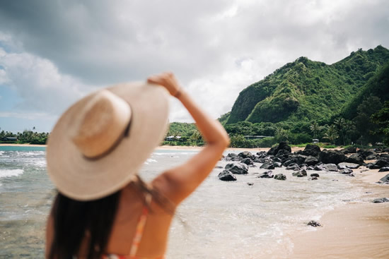 エクスペディア、最大50%オフとなる「ブラックフライデーセール」を開催